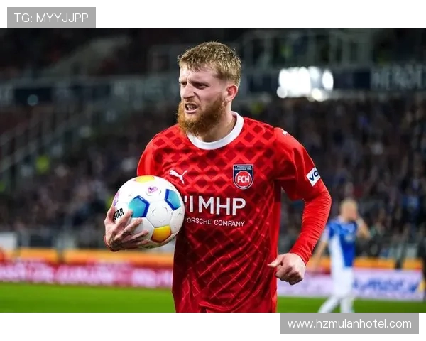 德天空：水晶宫与比利亚雷亚尔争夺鲍姆加特纳转会主导权