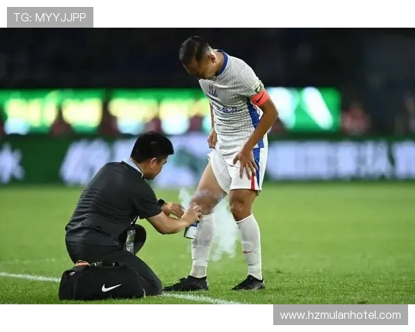 国足备战焦点吴曦谢鹏飞单独训练阿马杜刘诚宇或迎首发良机