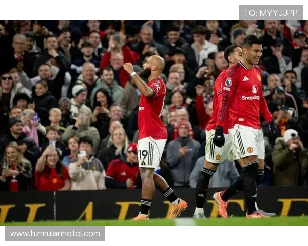 曼联客场挑战森林谢什科库尼亚领衔约罗坐镇稳固防线力争关键胜利 曼联客场挑战森林谢什科库尼亚领衔约罗坐镇稳固防线力争关键胜利